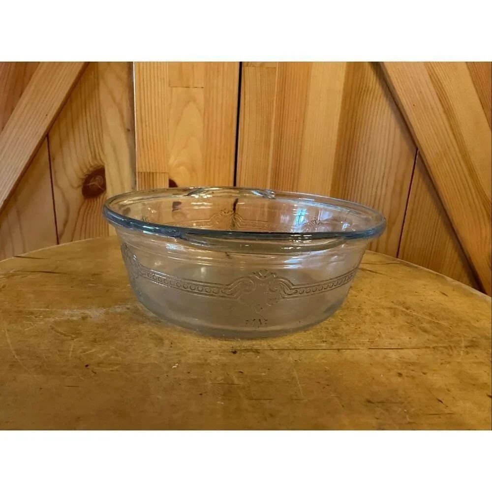Vintage serving bowl 5.5” (6713)
